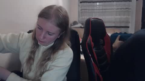 JenisAndPeter online show from 11.05.25