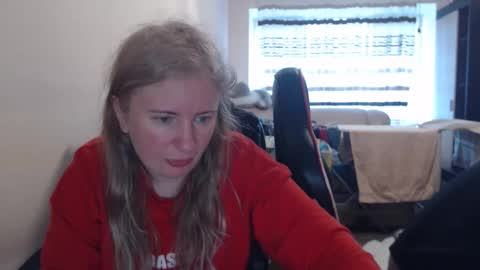 JenisAndPeter online show from 04.14.26