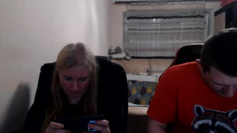 Snapshot of jenisandpeter chatting on 06.07.26 JenisAndPeter online show from 06.07.26
