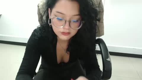 jenn online show from 09.18.25