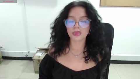 Snapshot of jenn_cg chatting on 03.13.26 jenn online show from 03.13.26