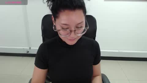 Snapshot of jenn_cg chatting on 03.16.26 jenn online show from 03.16.26