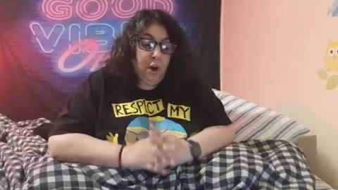 Snapshot of jennabrady chatting on 06.27.26 Dragon Queen. Be my Dragon -- and online show from 06.27.26
