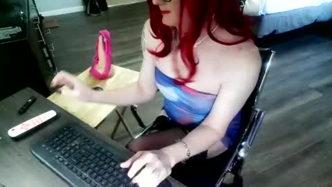 Jenna Cross online show from 03.09.25