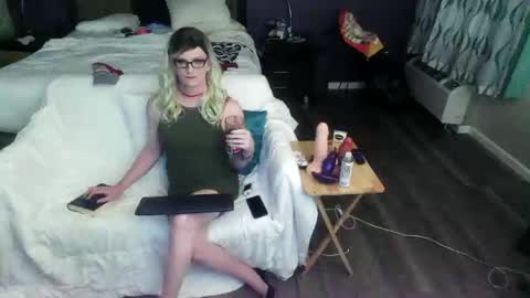 Jenna Cross online show from 11.08.25