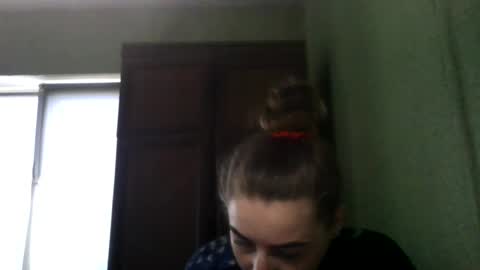 Snapshot of jennamolbertyy chatting on 06.25.26 JennaMolbertyy online show from 06.25.26