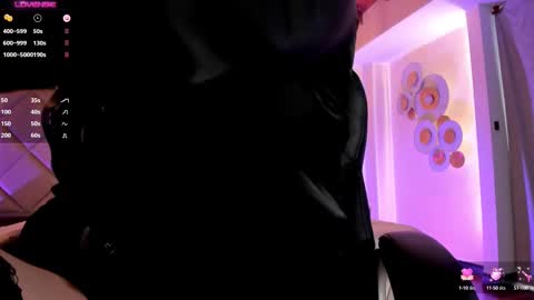 Jenna Olson  online show from 03.04.25