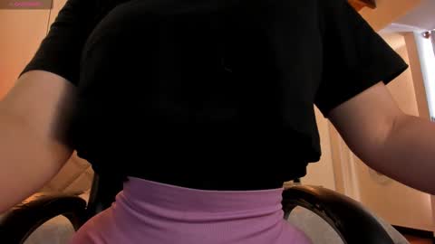 Snapshot of jennaolson chatting on 01.18.26 Jenna Olson online show from 01.18.26