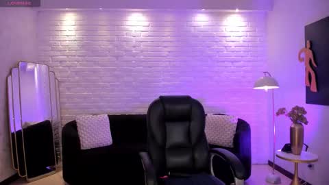 Snapshot of jennaolson chatting on 02.03.26 Jenna Olson online show from 02.03.26