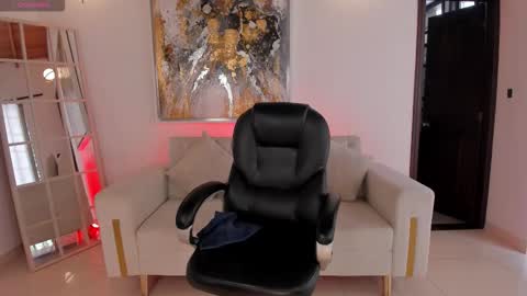 Snapshot of jennaolson chatting on 02.23.26 Jenna Olson online show from 02.23.26