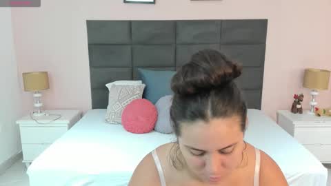 Snapshot of jenner_madison chatting on 11.10.25 jenner_madison online show from 11.10.25