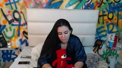 Snapshot of jenner_madison chatting on 12.17.25 jenner_madison online show from 12.17.25