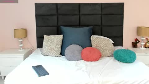 Snapshot of jenner_madison chatting on 01.05.26 jenner_madison online show from 01.05.26