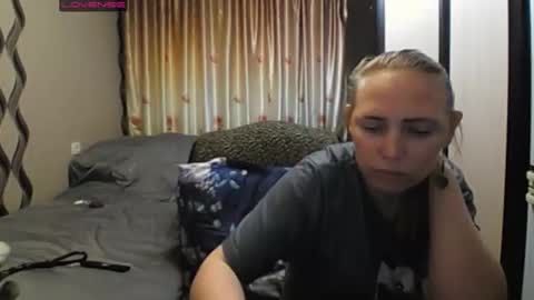 Snapshot of jennideep chatting on 04.24.26 JenniDeep online show from 04.24.26