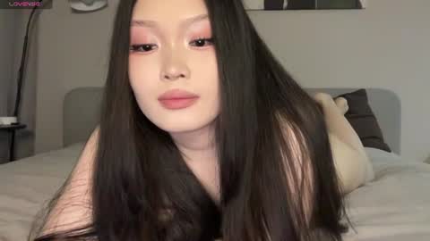 Snapshot of jennie_yung chatting on 07.09.26 jennie_yung online show from 07.09.26