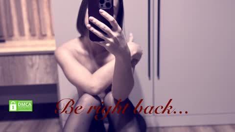 Snapshot of jenniee_ chatting on 02.05.25 Jennie online show from 02.05.25