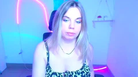 Jennifer online show from 04.18.26