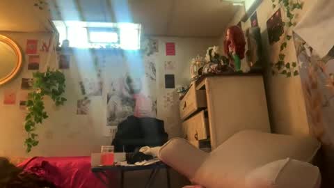 Snapshot of jennifer_robbie chatting on 12.14.24 jennifer_robbie online show from 12.14.24