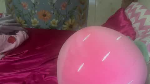 Snapshot of jennifer_robbie chatting on 01.25.25 jennifer_robbie online show from 01.25.25