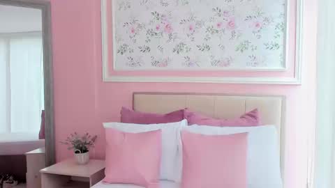 Jenifer online show from 09.17.25