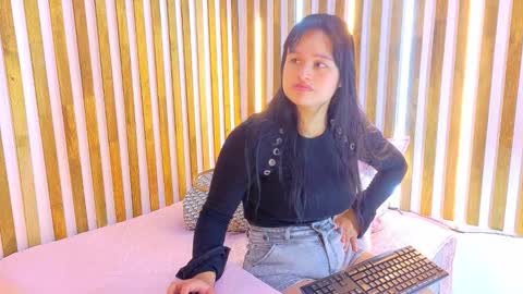 Jennifer vega  online show from 01.12.26