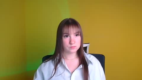 Jennifer online show from 02.04.25