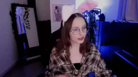 Snapshot of jenniferkiim chatting on 11.11.25 jenniferkiim online show from 11.11.25