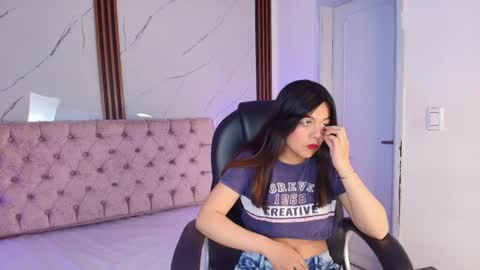 Snapshot of jenniiferrodriguez chatting on 06.10.26 jenniiferrodriguez online show from 06.10.26