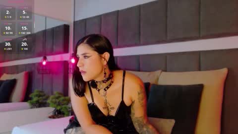 Jenn online show from 12.05.25