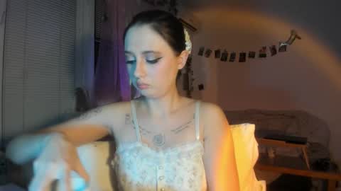 Jennifer Jenny Darling   online show from 01.05.26