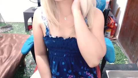 Snapshot of jenny_fromphil chatting on 02.28.25 Jenny online show from 02.28.25