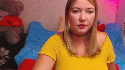 Snapshot of jenny_oliviawow chatting on 10.01.25  All the most interesting in private.  my room for my smile  online show from 10.01.25