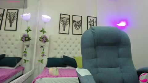 Snapshot of jenny_stark chatting on 03.27.26 jenny_stark online show from 03.27.26