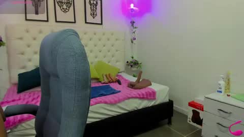 Snapshot of jenny_stark chatting on 04.21.26 jenny_stark online show from 04.21.26