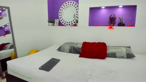 jenny_towers online show from 10.25.25