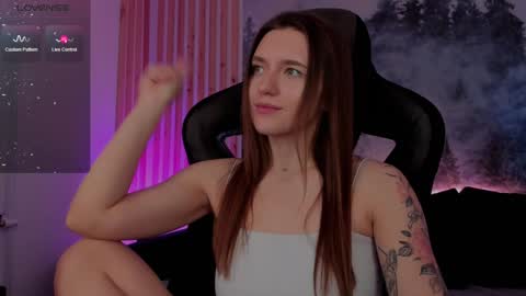 Snapshot of jennydens chatting on 12.04.24 Jenny NO Nude online show from 12.04.24