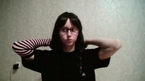 JennyOlset online show from 02.21.25