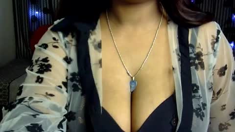 Snapshot of jennysinghaniya chatting on 12.12.24 jenny online show from 12.12.24
