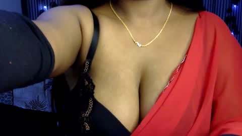 Snapshot of jennysinghaniya chatting on 12.26.24 jenny online show from 12.26.24