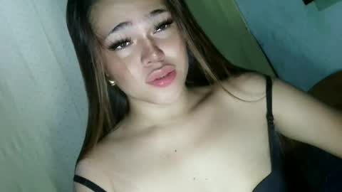 Snapshot of jennysweetfuckerxxx chatting on 06.21.26 jenny69 online show from 06.21.26