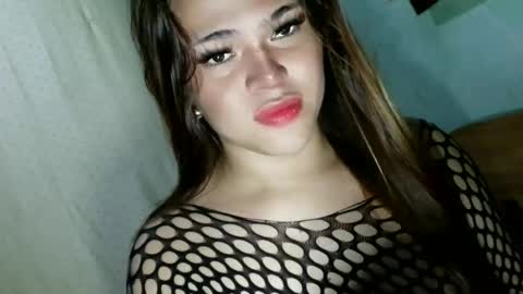 Snapshot of jennysweetfuckerxxx chatting on 06.25.26 jenny69 online show from 06.25.26
