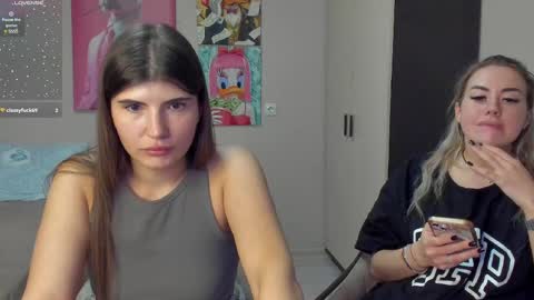 Snapshot of jeremayalove chatting on 03.01.25 Hi hi We are Jessie and Betti online show from 03.01.25