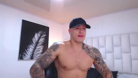 Snapshot of jeremy_lane chatting on 05.05.26 Jeremy lane online show from 05.05.26