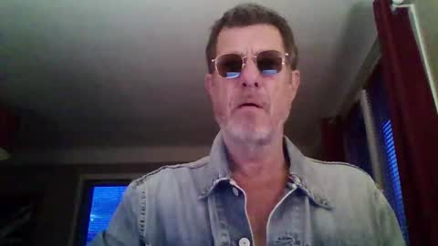 Snapshot of jerflor chatting on 02.01.26 jerflor online show from 02.01.26