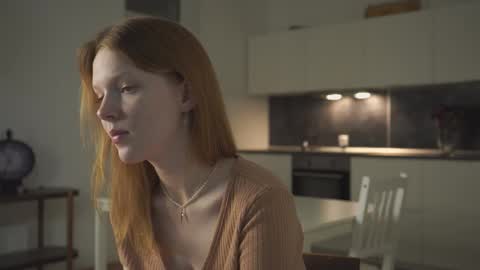 Molly online show from 10.05.25