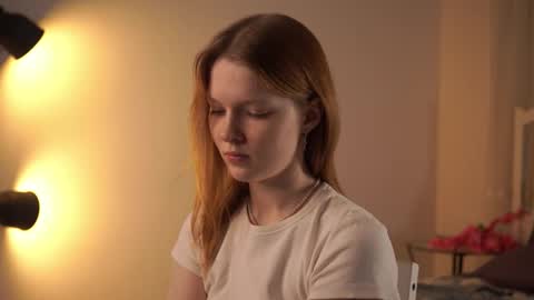 Molly online show from 10.12.25