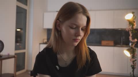 Molly online show from 11.14.25