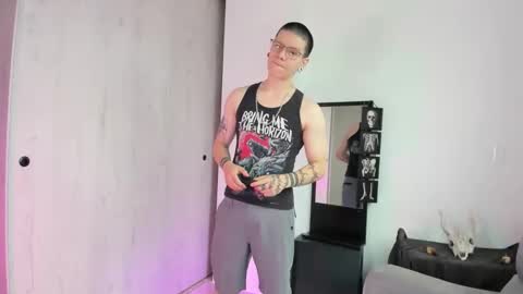 Angelo online show from 01.08.26