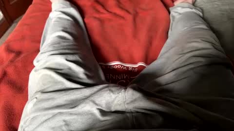 Jeremys room chill and puff one enjoy online show from 12.17.24