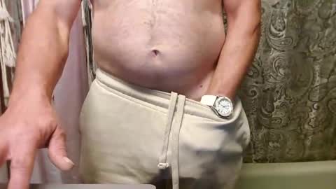 Snapshot of jerzeymike69 chatting on 10.04.25 JerzeyMike online show from 10.04.25